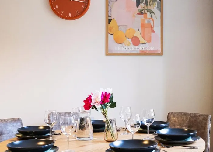 Apartment 2br Downtown W Finnish Sauna 70 M2